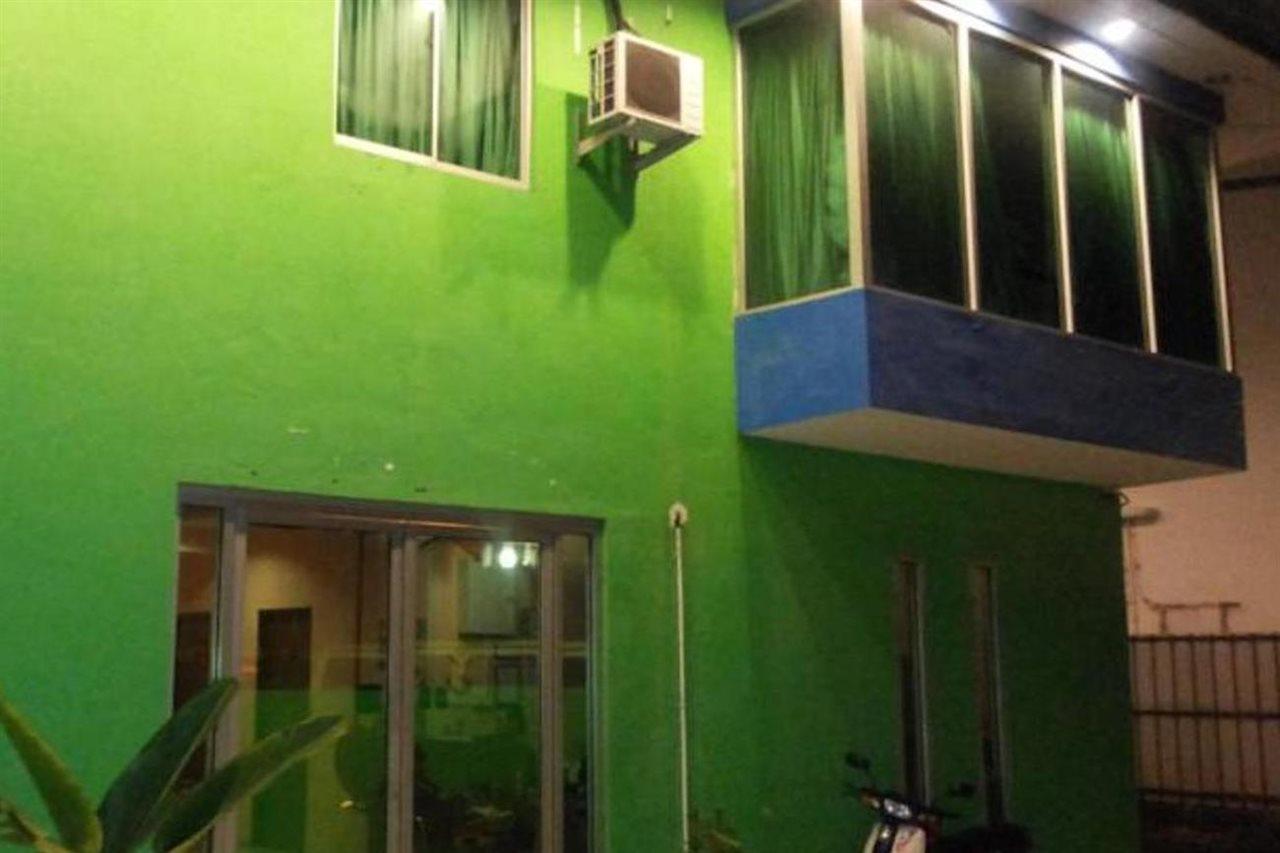 Green View Motel Kampong Sembulan Exterior photo